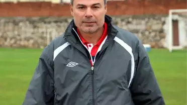 Fethiyespor Teknik Direktörü İpekoğlu İstifa Etti