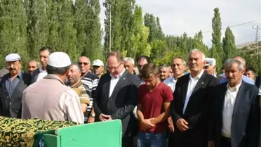 23 Yaşındaki İşçi Gözyaşları İçinde Son Yolculuğuna Uğurlandı
