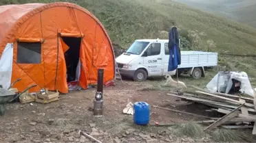 Çıldır Belediyesi Su Sorununu Çözmek İçin Dağda Çadır Kurdu