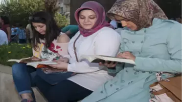 Kitabını Alan Şeyh Said Meydanına Koştu