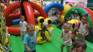 Mickey Fare'nin Kulüp Evi Espark'ta