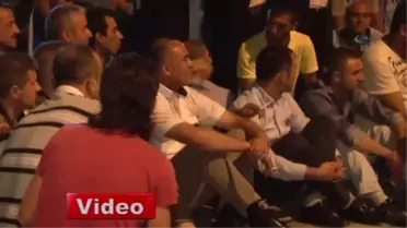 Patronlarını Rehin Alıp, Tazminatlarını İstediler