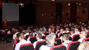 Aydın'da Ortaöğretim Kurumlarında Çalışan Öğretmenler Seminer Alıyor