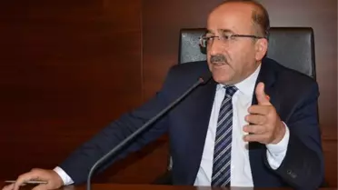 Büyükşehir Meclisinde İsim Tartışması