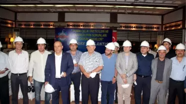İşadamları Baret ve Maske Takarak İş Güvenliğine Dikkat Çekti