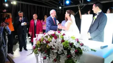 Kılıçdaroğlu Nikah Şahidi Oldu