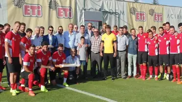 MHP İl Başkanı Sezer, Es-Es'li Futbolcuları Ziyaret Etti