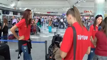 Türkiye A Milli Kadın Voleybol Takımı İtalya'ya Gitti