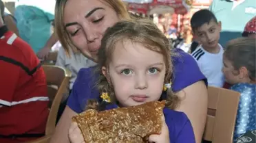Gümüşhane'de En Güzel Dut Pestili ve Dut Pekmezi Seçildi