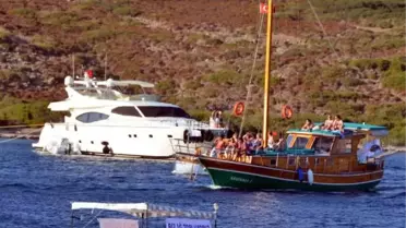 Tur Teknesi ve Balıkçılardan Motoryat Tepkisi