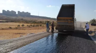 Belediye Yol Çalışmalarını Sürdürüyor