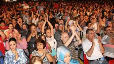 Coşku Hizmet Sözü ile Katlandı