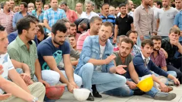 İşten Çıkarılan Madencilerden Valilik Önünde Oturma Eylemi