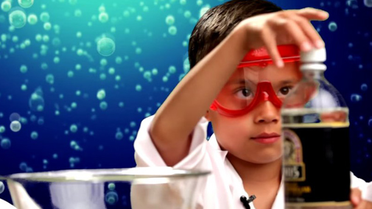 8 Yaşındaki Çocuk YouTube'tan 1 Milyon Dolar Kazanıyor