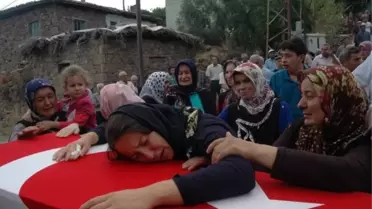 Tunceli'de İntihar Eden Uzman Çavuş, Selendi'de Toprağa Verildi
