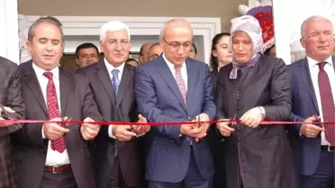 Bakan Elvan Kendi Adını Taşıyan Meydanın Açılışını Yaptı