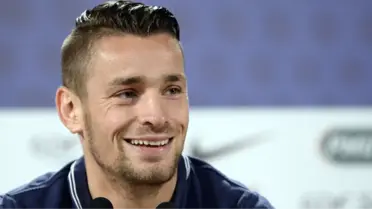 Fransız Yıldız Debuchy Galatasaray'a Karşı Yok