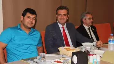 AK Parti Konyaaltı İlçe Gençlik Kolları'ndan Gaziler Onuruna Yemek