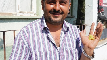 Altı Parmaklı Çiftçiden Altız Üzüm