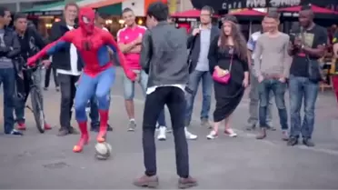 Futbol Sihirbazı Örümcek Adam Kılığına Girerse