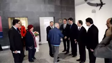 TBMM Başkanı Çiçek Avustralya'da -