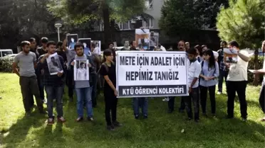Darp Edilen Arkadaşları İçin Bu Kez Hastane Önünde Eylem Yaptılar
