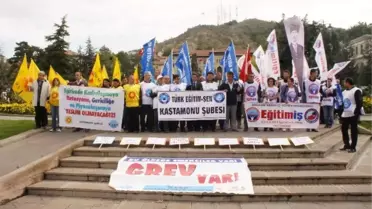 Kastamonu'da Öğretmenler Bir Gün İş Bıraktı