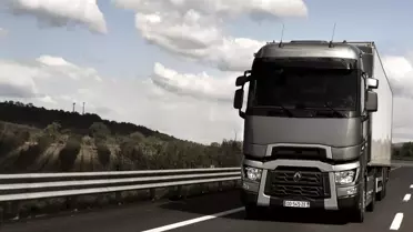 Renault Trucks T Serisi '2015 Yılın Kamyonu' Seçildi