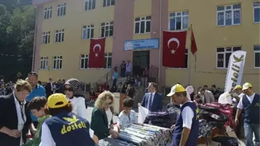 Esenyurt Belediyesinden Dereli'ye Dost Eli
