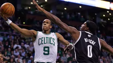 Celticsli Basketbolcu Rondo, Evinde Elini Kırdı