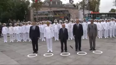 Denizcilerden Beşiktaş'ta Kutlama