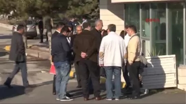 Eşini Silahla Vurup Öldürdükten Sonra İntihar Etti