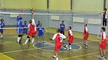 29 Ekim Voleybol Karşılaşmaları Nefesleri Kesiyor