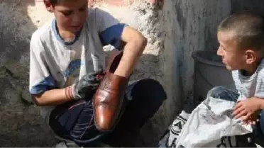 Bayram İçin Ayakkabılar Boyandı, Bıçaklar Bilendi