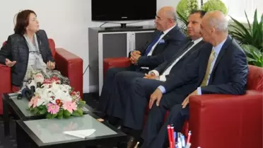 MHP Heyetinden CHP'ye Bayram Ziyareti