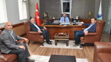 Milletvekili Akar Başkan Üzülmez'i Ziyaret Etti