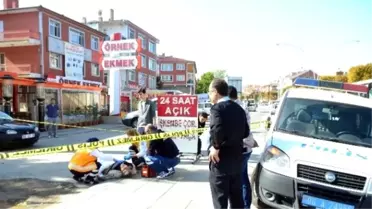 Yaşlı Adam Yol Kenarında Rahatsızlanarak Hayatını Kaybetti