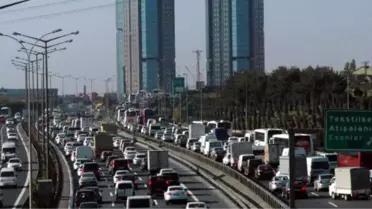 Tır'lar Çarpıştı Trafik Felç Oldu