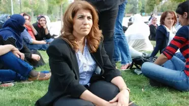 Dbp Diyarbakır İl Başkanı Zümrüt Açlık Grevine Başladı