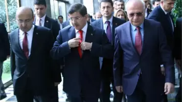 Başbakan Davutoğlu: Çözüm Sürecinin Bir Şantaj Aracı Haline Getirilmesine İzin Vermeyiz