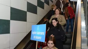 Görme Engelliler Göz Kulak Oldu