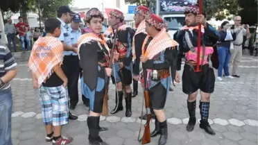 Aydın'da Kortejde Yürüyen Efelerin Tüfeği Ellerinden Alındı