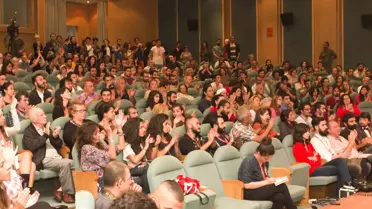 Nergis Anne'nin Şarkısına Herkes Eşlik Etti