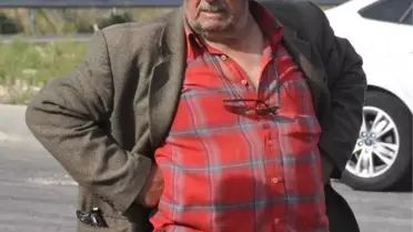 Otomobille Çarpışan Traktör İkiye Bölündü