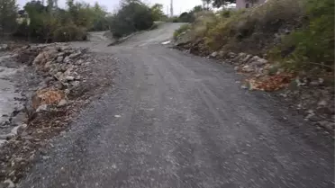 Büyükşehir Dörtyol Ve Erzin'de Sel Sonrası Yaraları Sarıyor