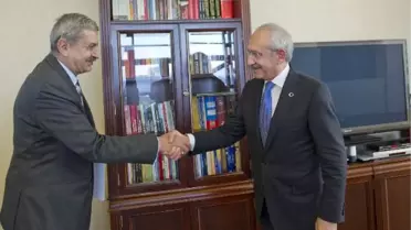 Kılıçdaroğlu, Gazeteciler Cemiyeti Yönetim Kurulu Üyeleriyle Görüştü