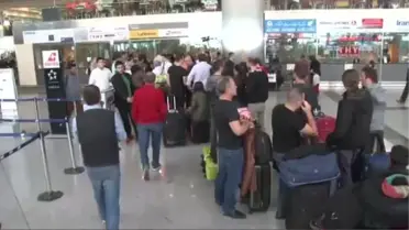 Pilotların Grevi Yolcuları Mağdur Etti