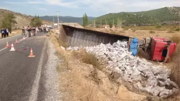 Akhisar'da Kaza: 3 Ölü, 3 Yaralı