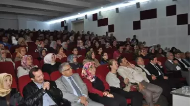 Demirci'de Mutlu Aile Başarılı Çocuk Semineri Düzenlendi