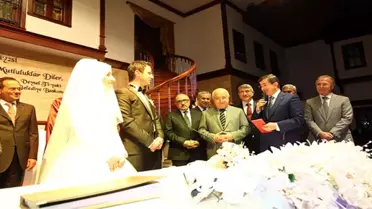 Başbakan Davutoğlu Nikah Şahitliği Yaptı